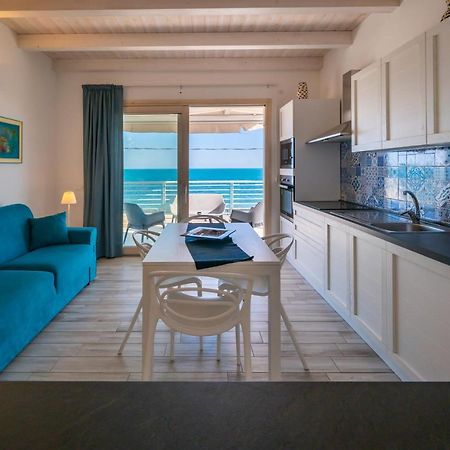 Luci Apartment Sea Beach アヴォラ エクステリア 写真