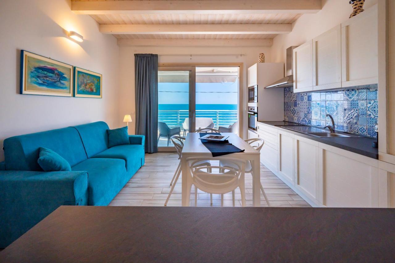 Luci Apartment Sea Beach アヴォラ エクステリア 写真
