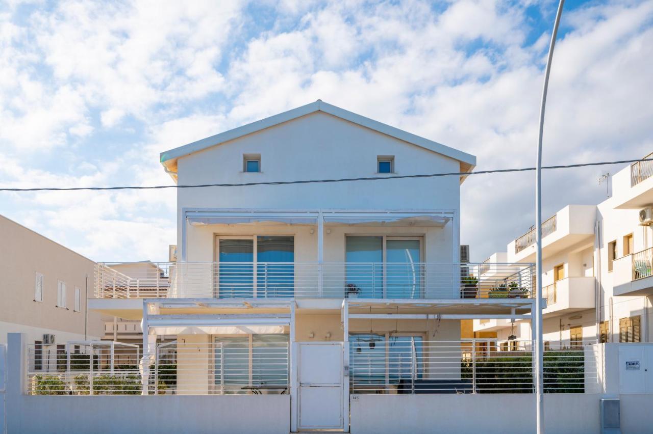 Luci Apartment Sea Beach アヴォラ エクステリア 写真